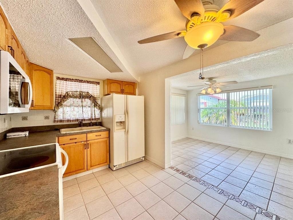 3131 Roxbury Drive - Photo 11