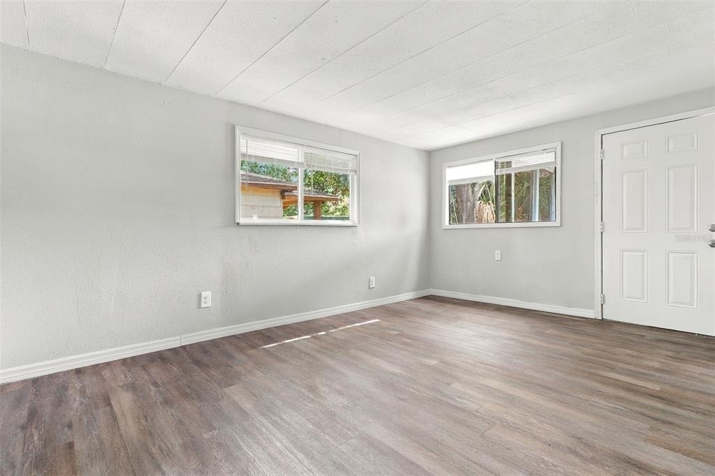 2510 38th Street S - Photo 5