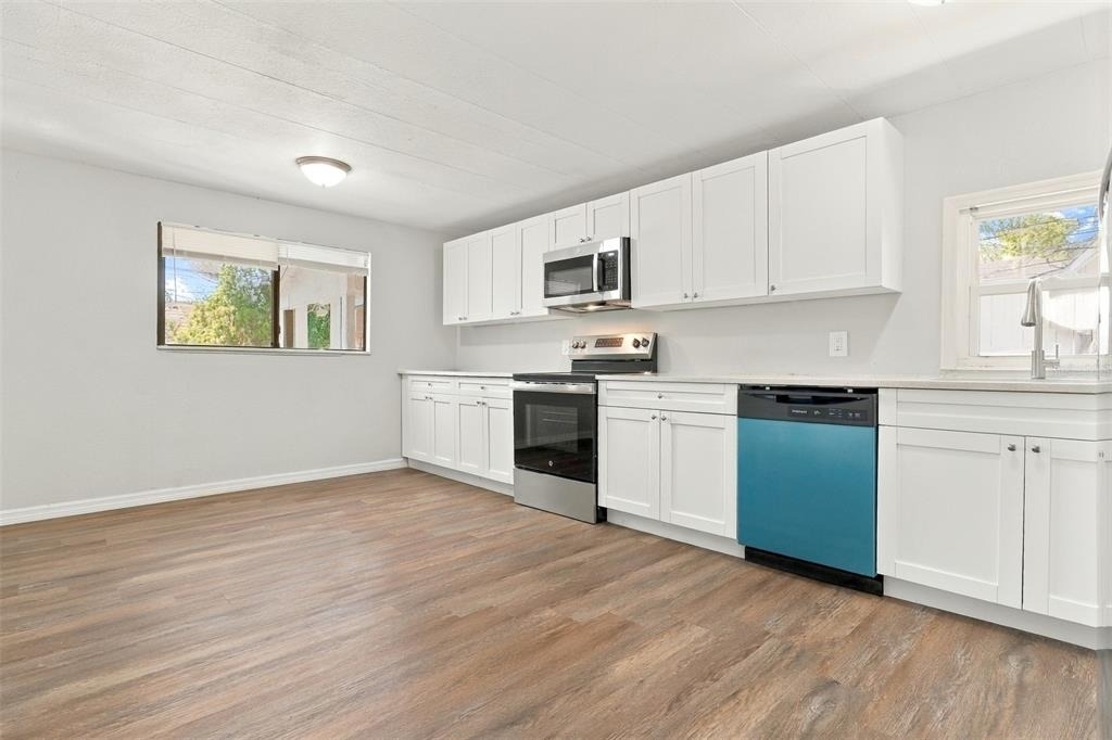2510 38th Street S - Photo 4