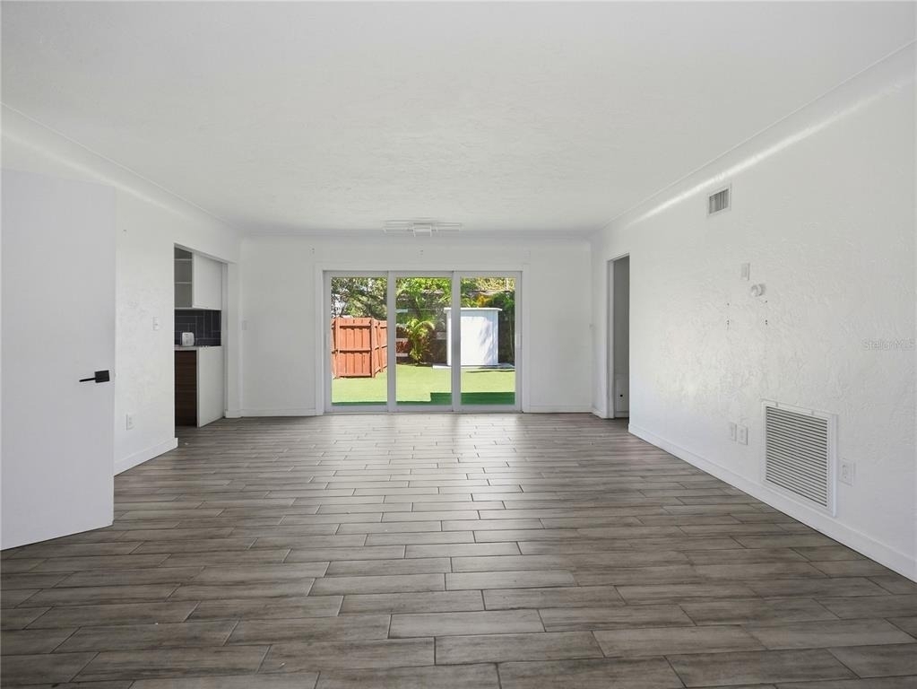 1015 32nd Avenue N - Photo 3