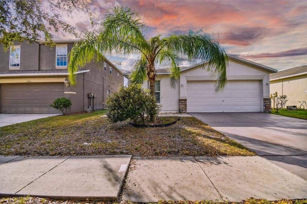 7956 Carriage Pointe Drive - Photo 0