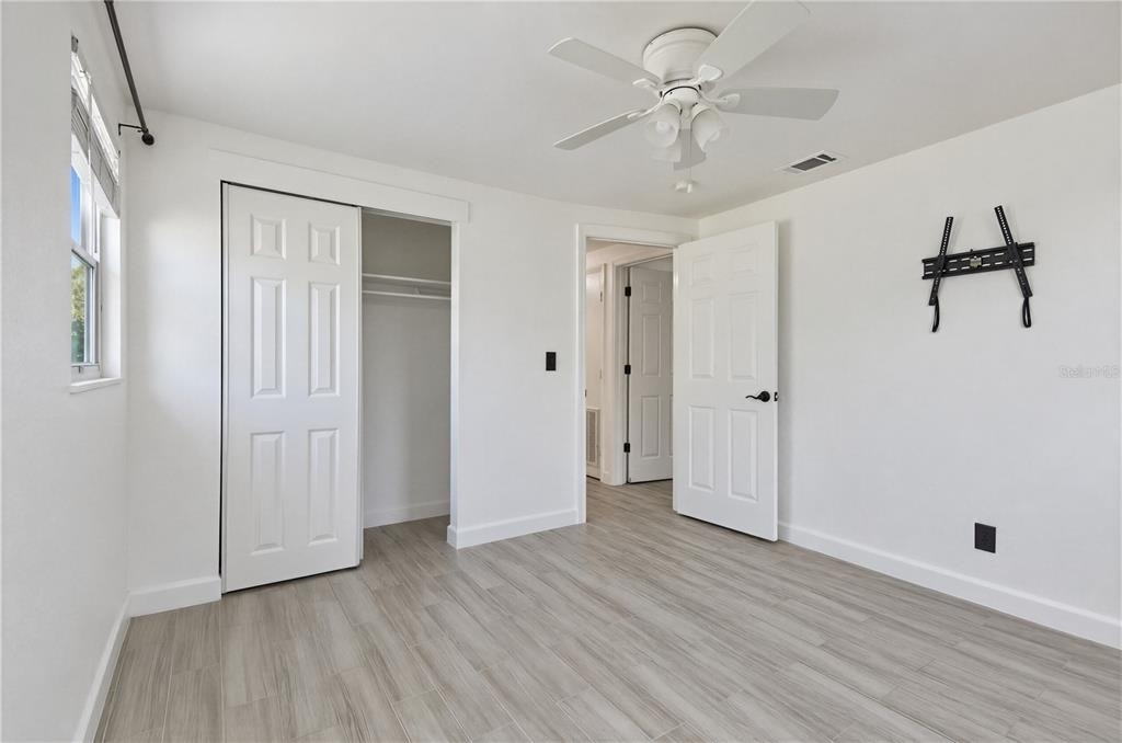 9616 Pine Ridge Avenue - Photo 14