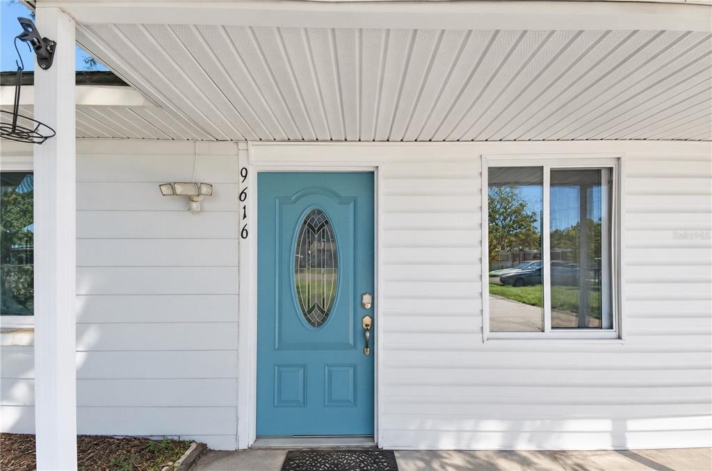 9616 Pine Ridge Avenue - Photo 2