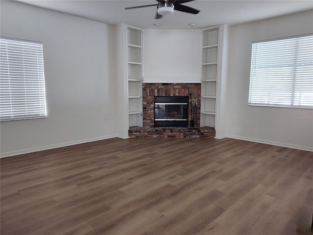 27536 Breakers Drive - Photo 3