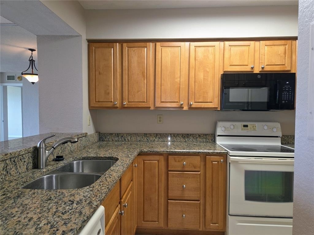 5801 Bahia Del Mar Circle - Photo 10