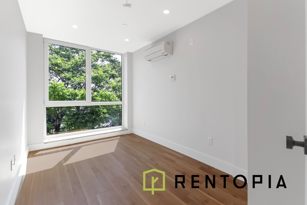 438 Union Avenue - Photo 1
