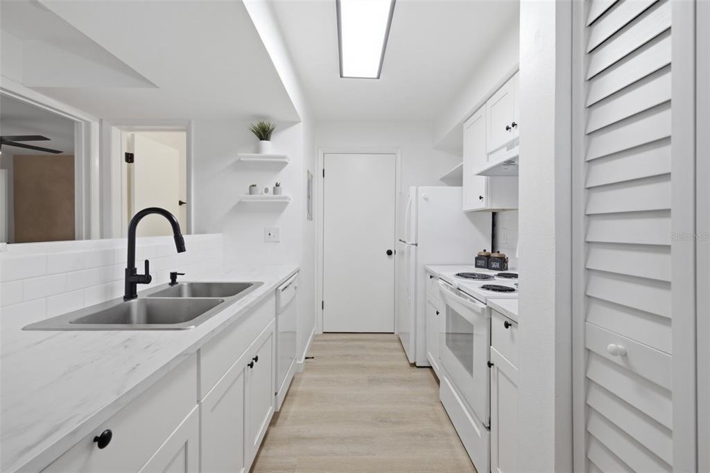 3038 Parkway Boulevard - Photo 9