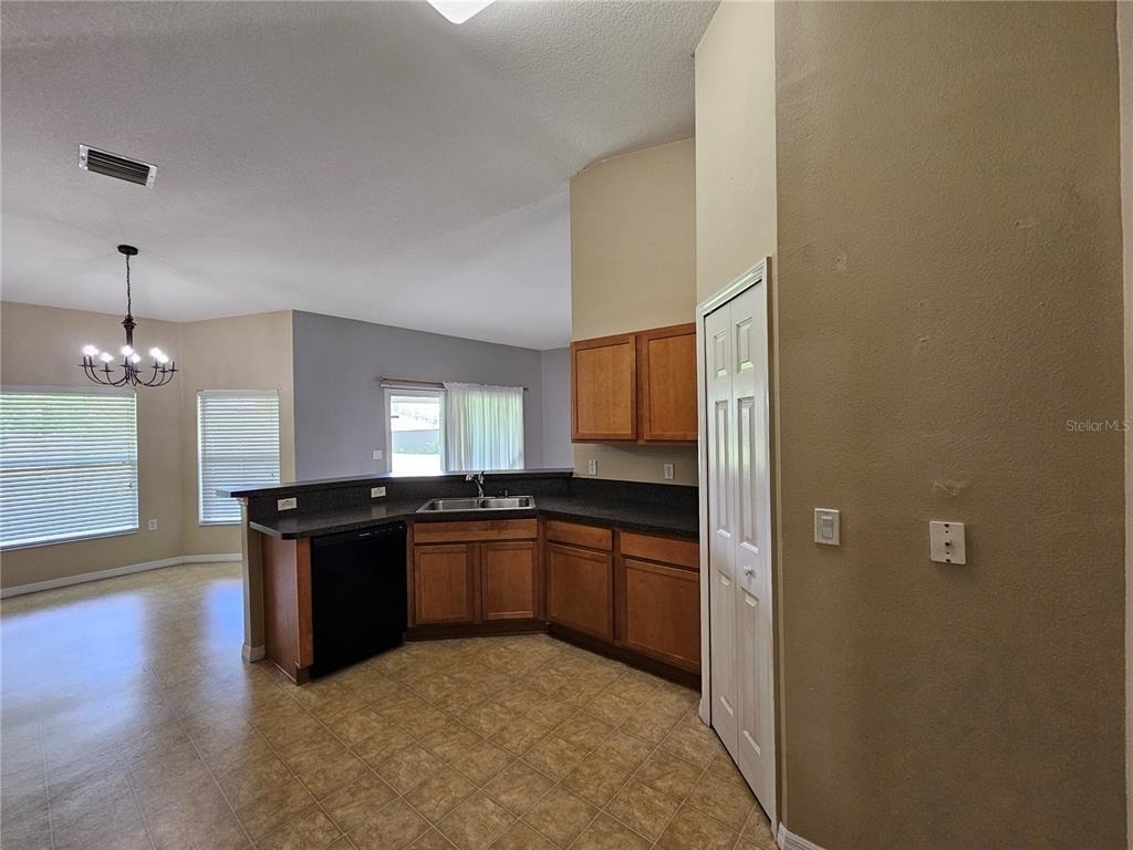 9765 Sw 46th Court - Photo 10