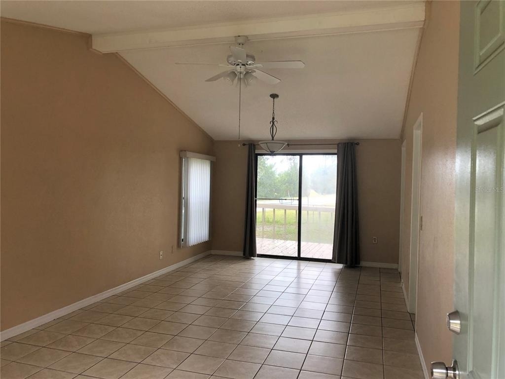 217 Acorn Drive - Photo 3