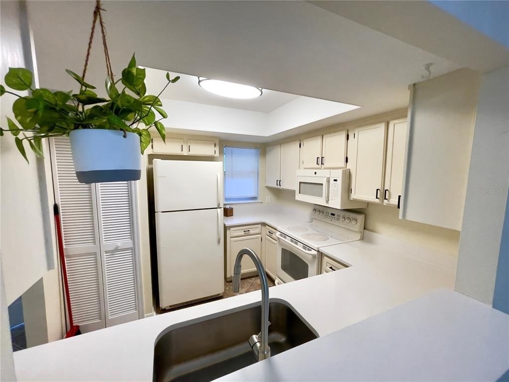 253 S Wilderness Point - Photo 2