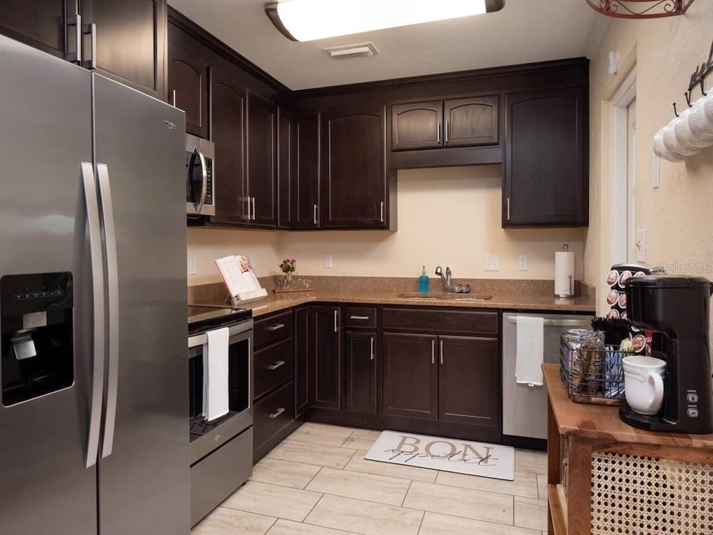 1425 Ne 13th Street - Photo 18