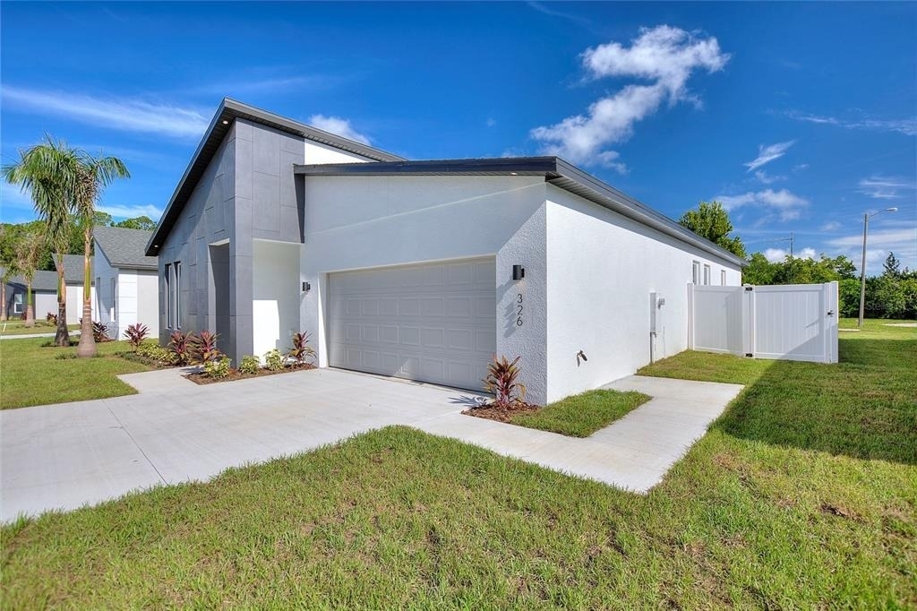 326 Royal Palm Way - Photo 4