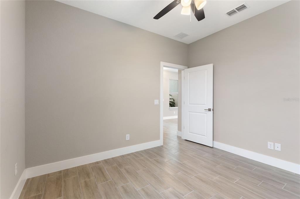 1057 Sabine Place - Photo 19