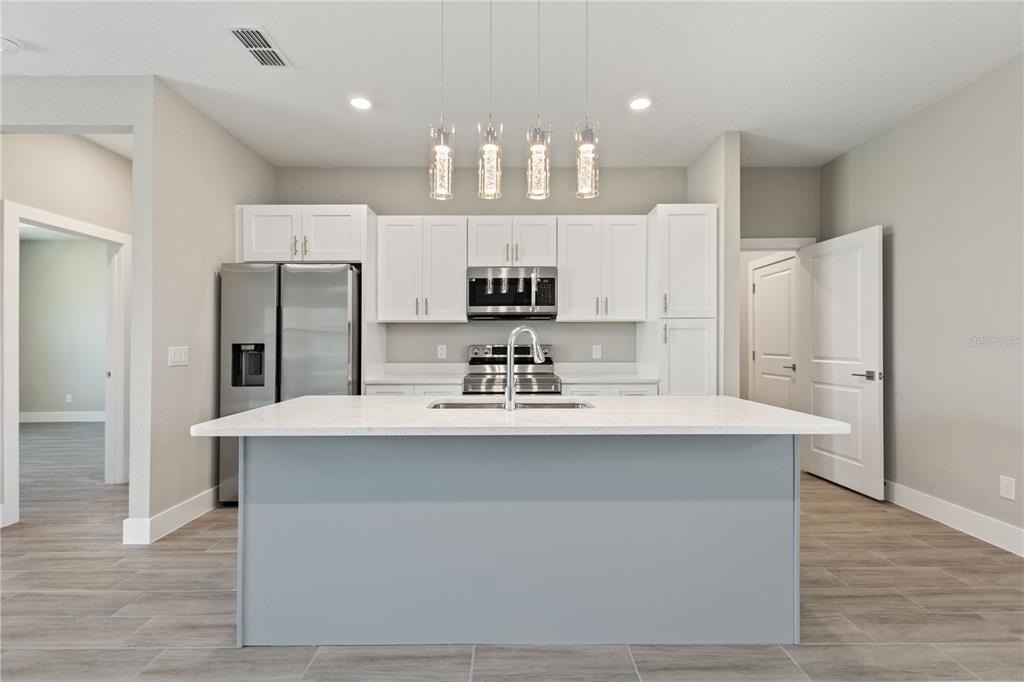 205 Hyacinth Court - Photo 11