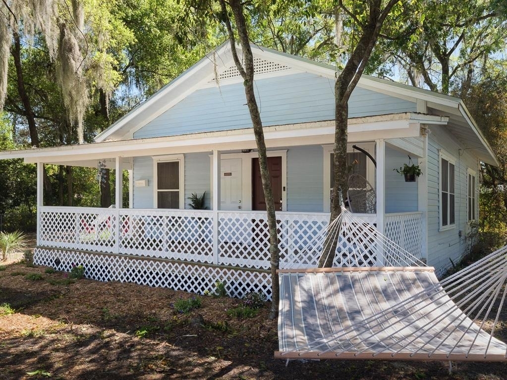 1005 Ne 3rd Avenue - Photo 2