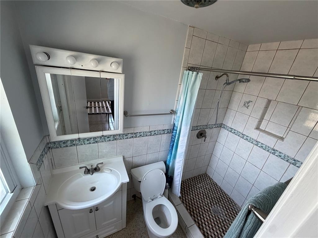504 Adirondack Avenue - Photo 5