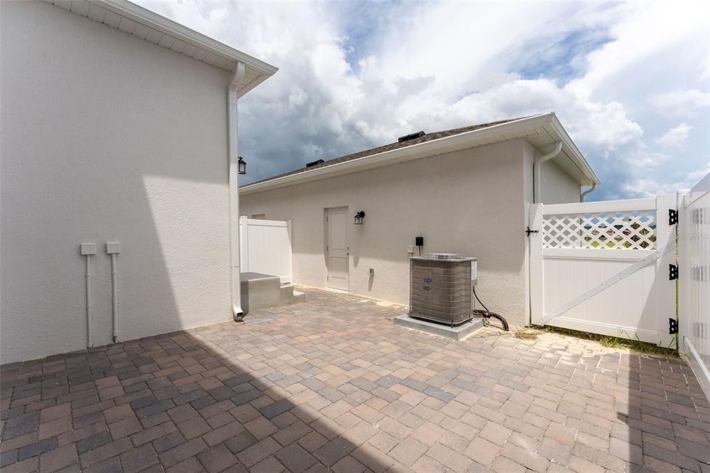 2301 White Buffalo Street - Photo 20