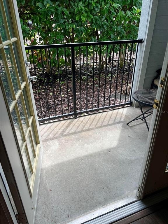 206 E South Street - Photo 3