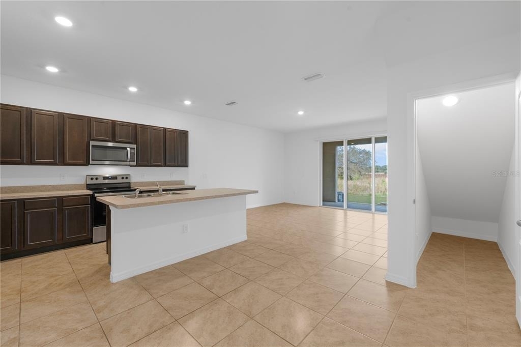 402 Feltrim Reserve Boulevard - Photo 4