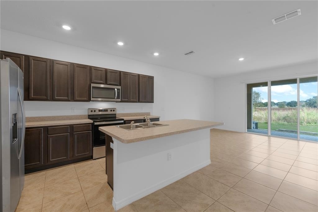 402 Feltrim Reserve Boulevard - Photo 10