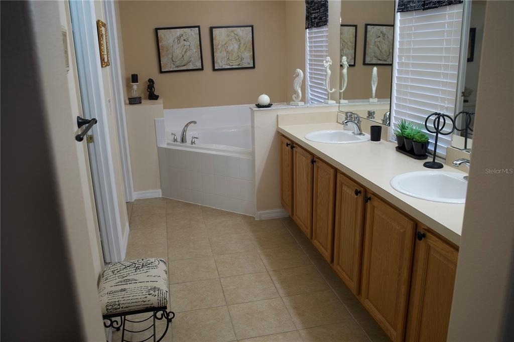 4925 Poolside Dr - Photo 26
