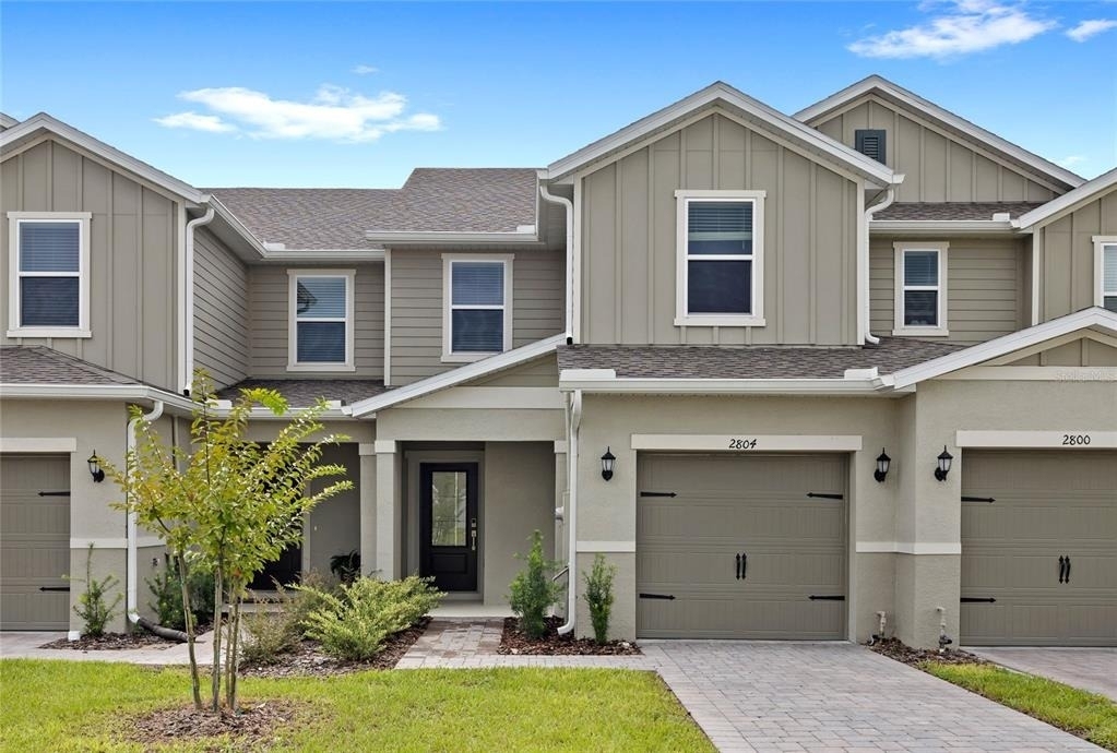 2804 Moonshadow Court - Photo 0
