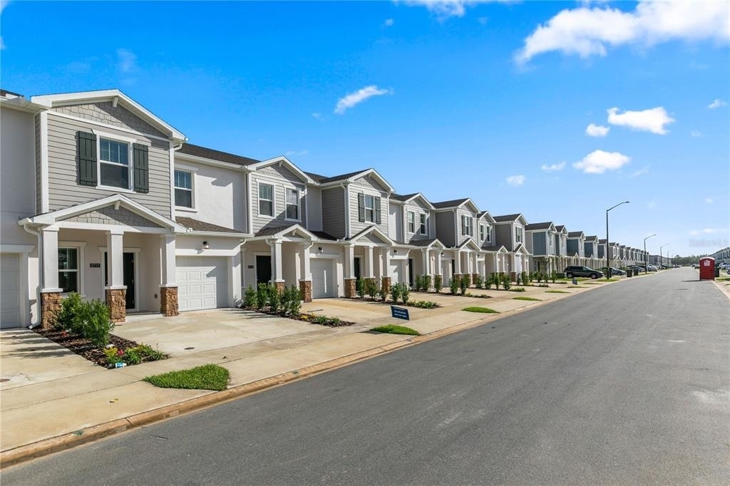 2717 Skyline Loop - Photo 23