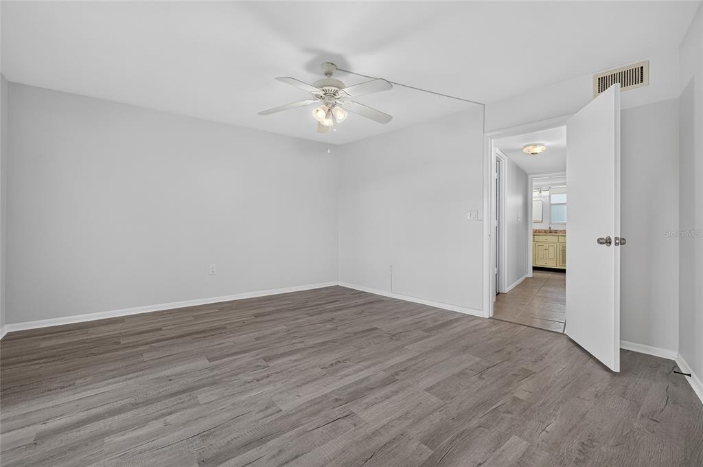 245 Center Road - Photo 20
