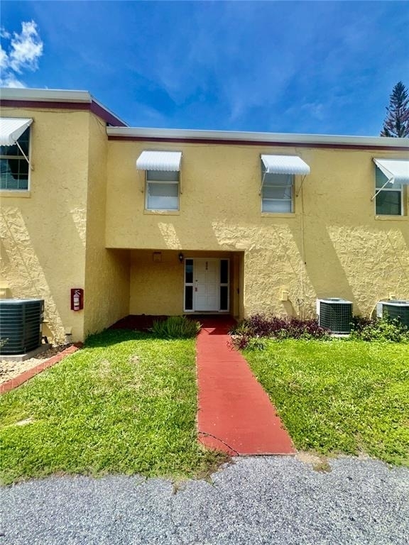 5850 Cypress Gardens Boulevard - Photo 2
