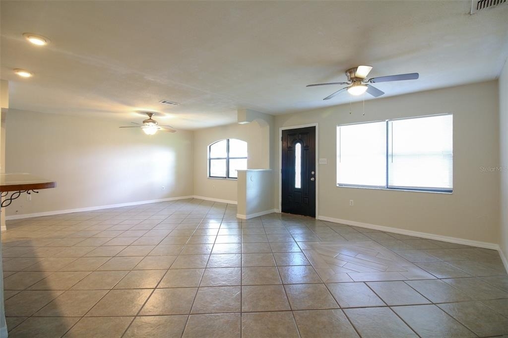 5619 6th Street Se - Photo 4