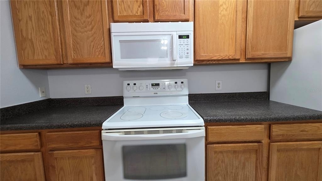 4802 51st Street W - Photo 7