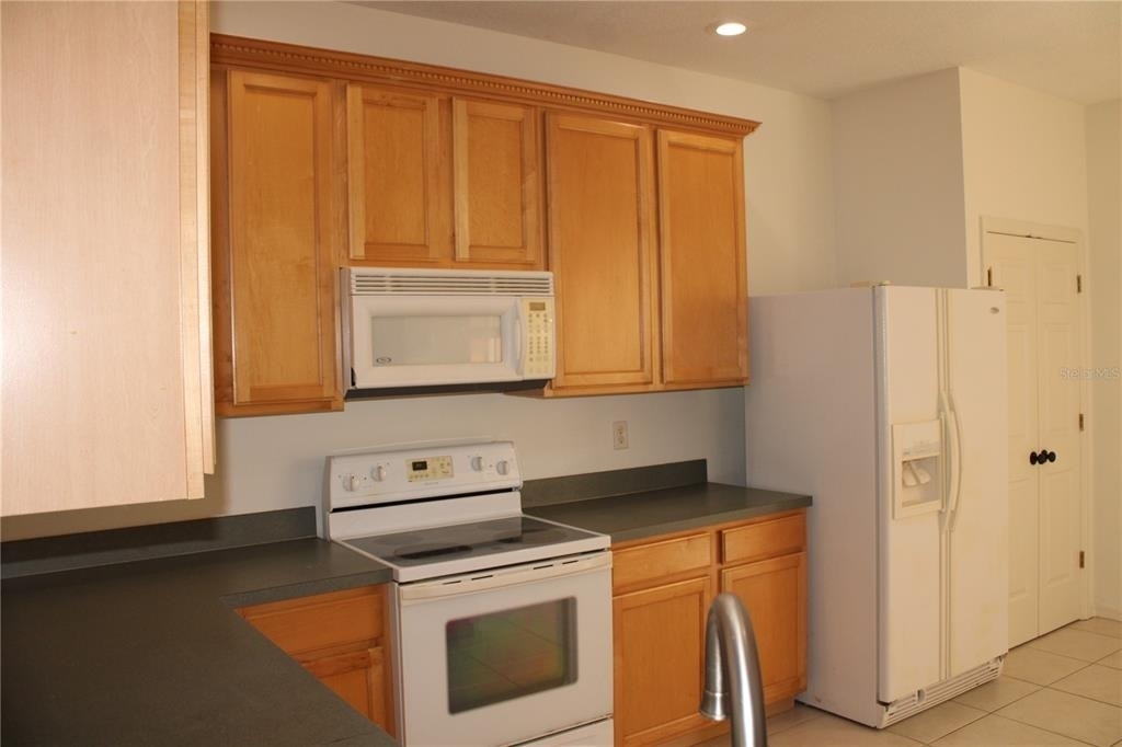 3429 Parkridge Circle - Photo 3
