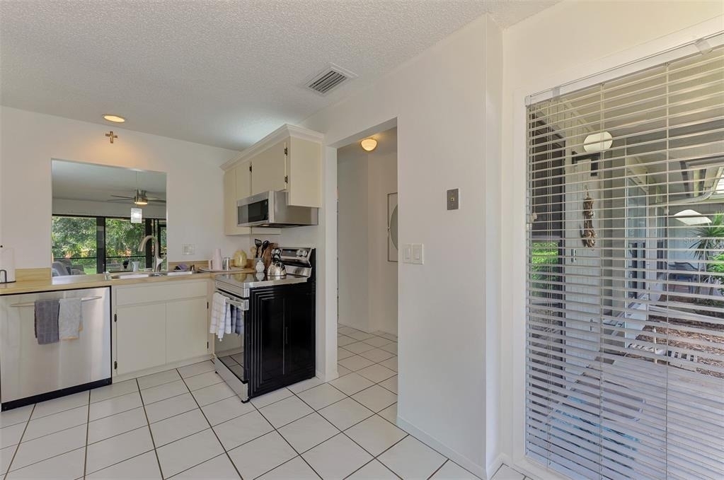 952 N Beneva Road - Photo 19