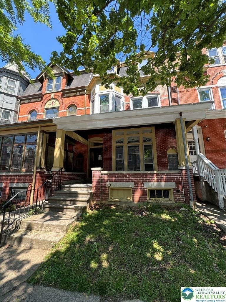 41 N 11th Street - Photo 0