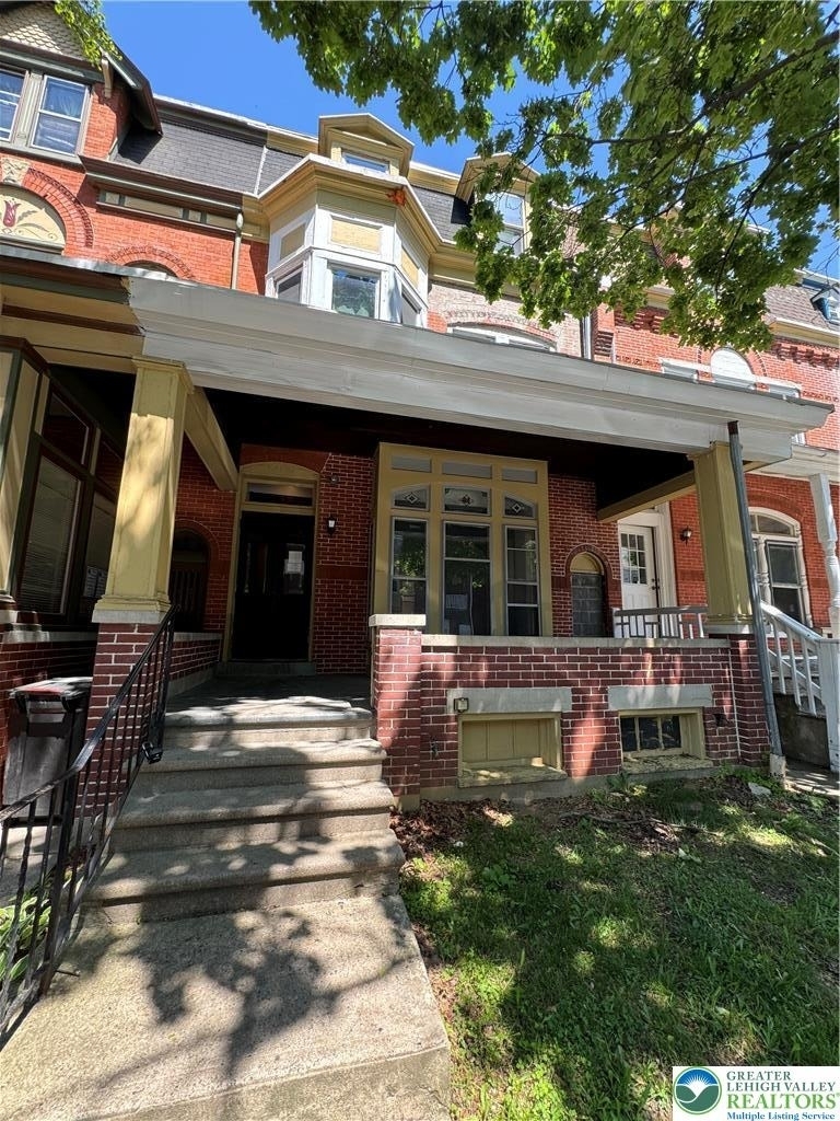 41 N 11th Street - Photo 1