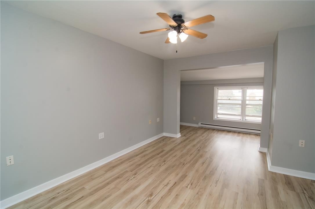 215 Franklin Street - Photo 12