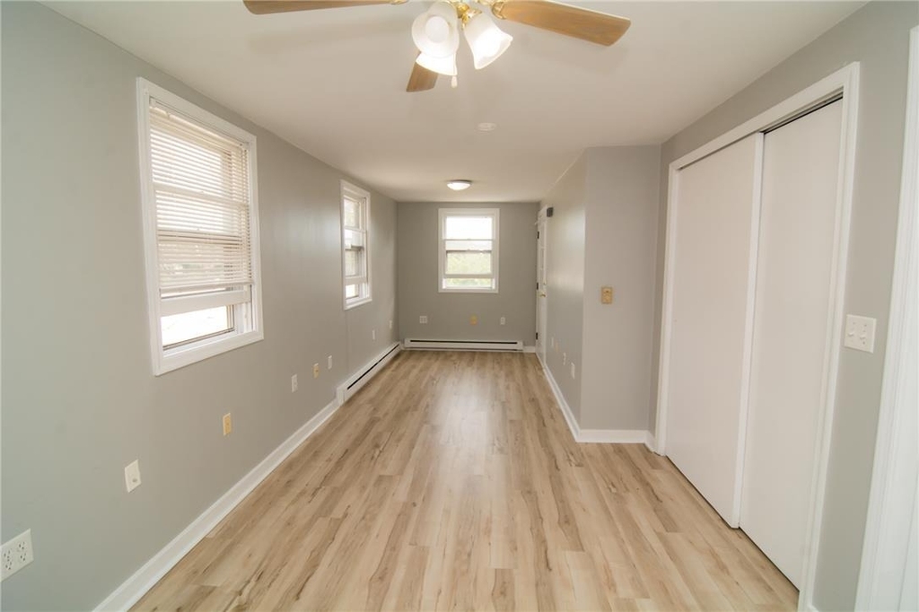 215 Franklin Street - Photo 19