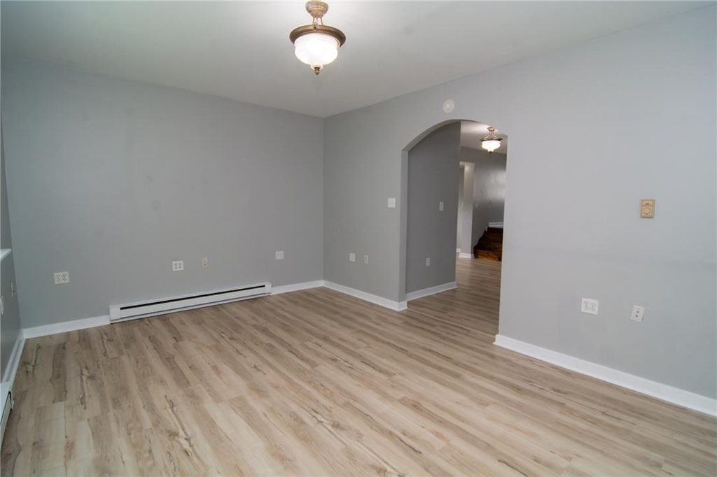 215 Franklin Street - Photo 10
