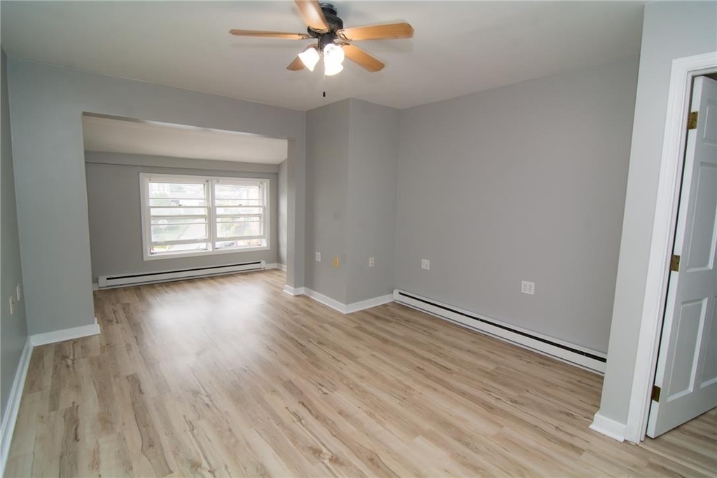 215 Franklin Street - Photo 13