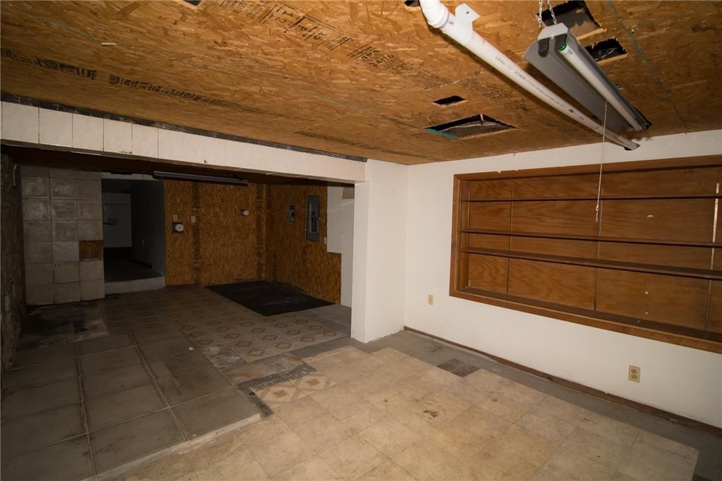 215 Franklin Street - Photo 24