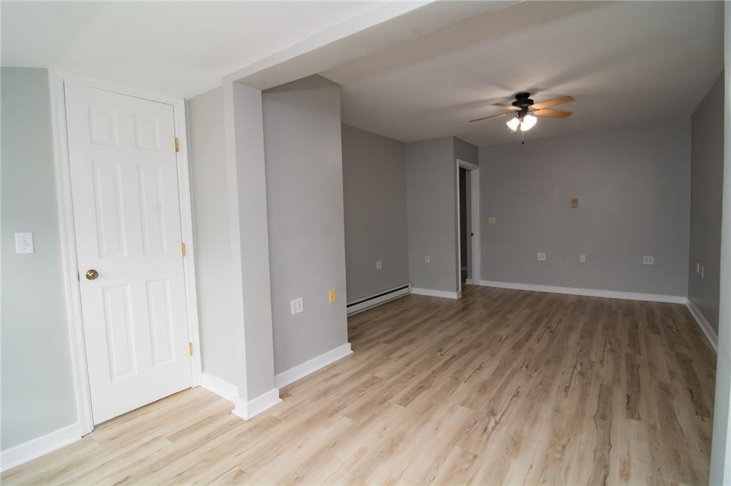 215 Franklin Street - Photo 14
