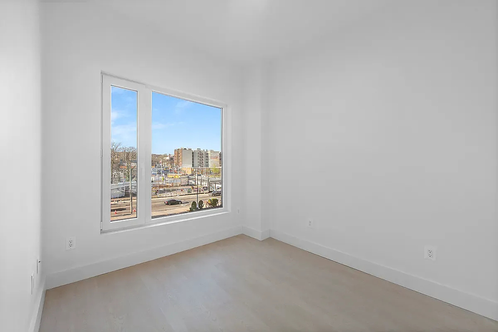 833 Maple Street - Photo 1