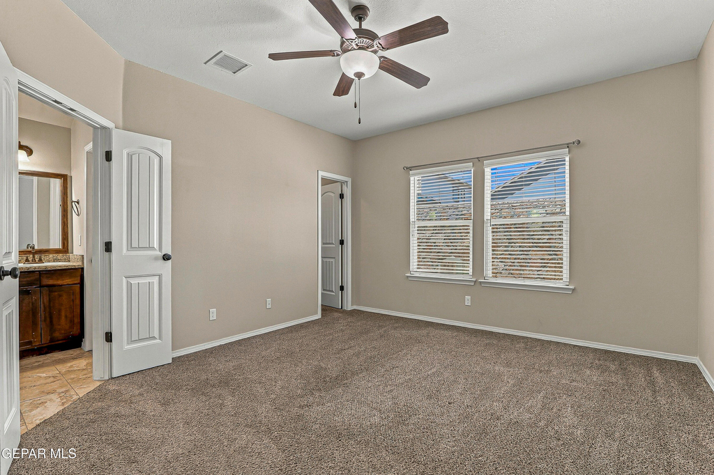 13805 Garforth Avenue - Photo 9