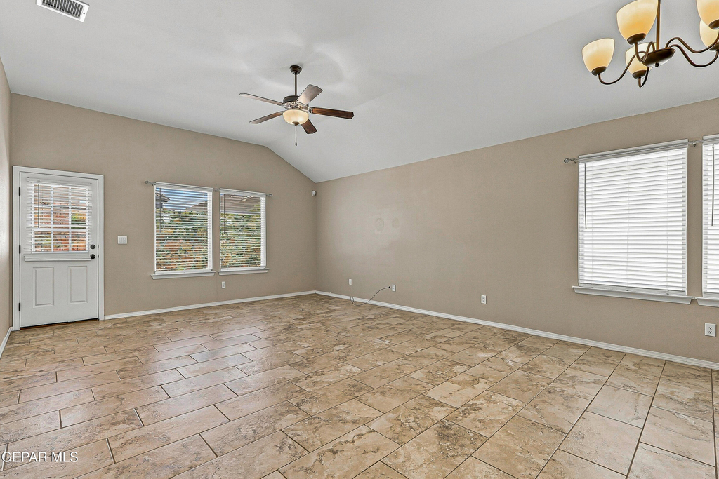 13805 Garforth Avenue - Photo 11