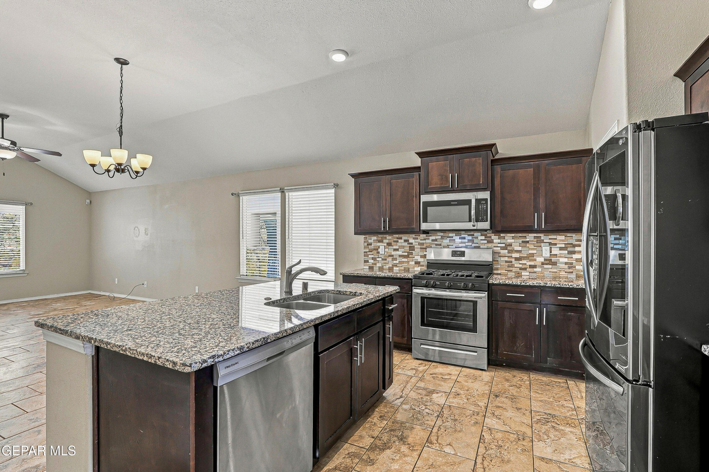 13805 Garforth Avenue - Photo 18
