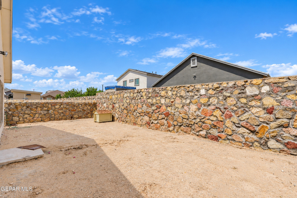 13805 Garforth Avenue - Photo 33