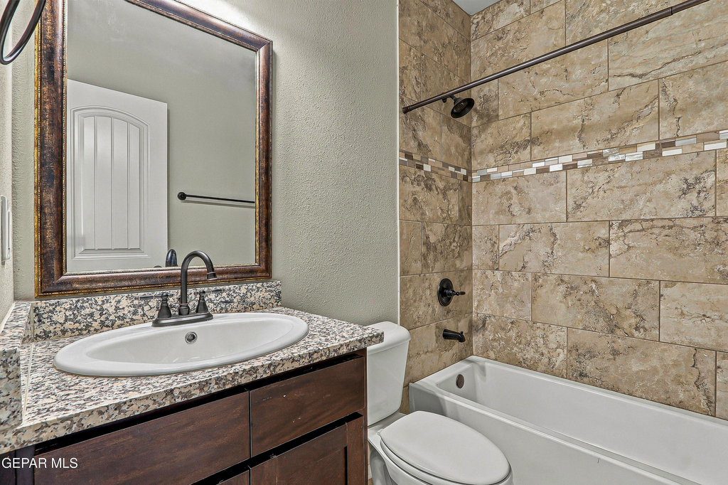 13805 Garforth Avenue - Photo 20