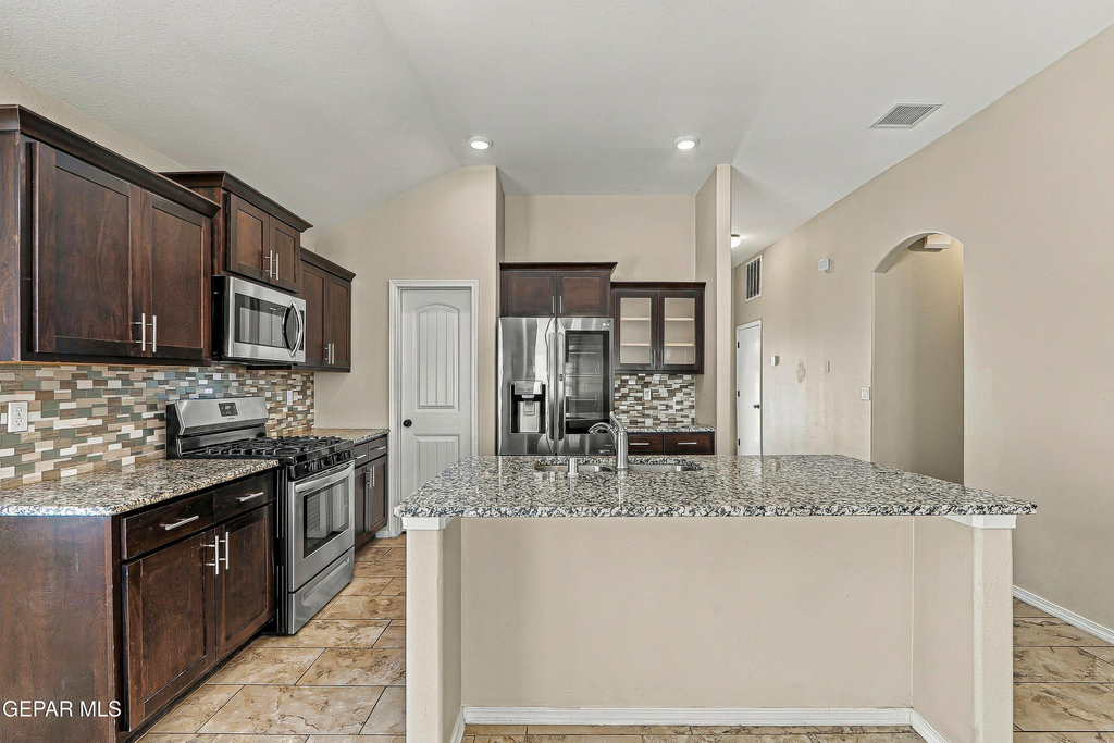 13805 Garforth Avenue - Photo 15