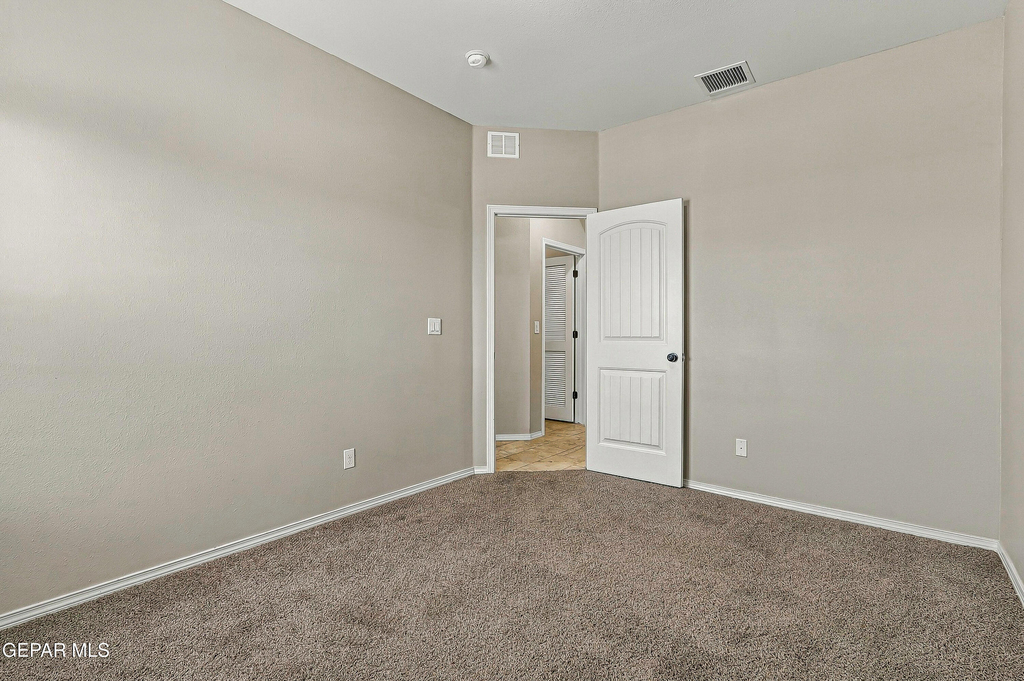 13805 Garforth Avenue - Photo 21