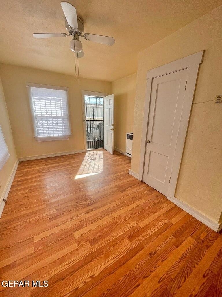 2526 E Yandell Drive - Photo 13
